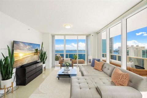 Condominio en venta en Miami, Florida, 3 dormitorios, 139.82 m2 № 2056280 - foto 6