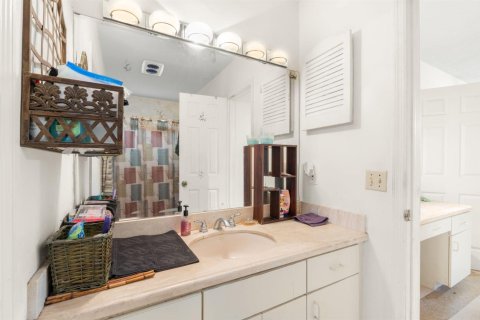 House in Miami Gardens, Florida 3 bedrooms, 204.38 sq.m. № 2083649 - photo 5