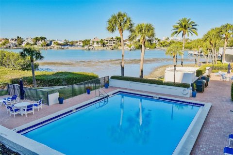 Condominio en venta en Belleair, Florida, 2 dormitorios, 201.97 m2 № 2229085 - foto 24