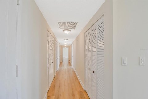 Condominio en venta en Belleair, Florida, 2 dormitorios, 201.97 m2 № 2229085 - foto 9