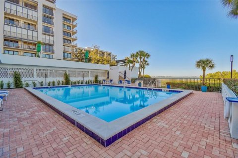 Condominio en venta en Belleair, Florida, 2 dormitorios, 201.97 m2 № 2229085 - foto 25