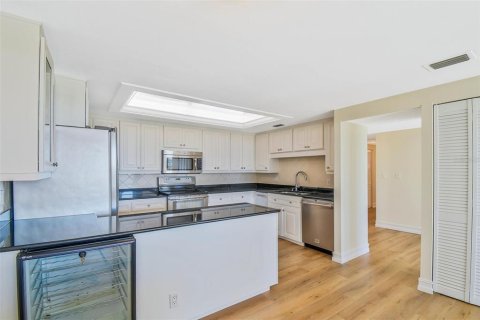 Condominio en venta en Belleair, Florida, 2 dormitorios, 201.97 m2 № 2229085 - foto 7