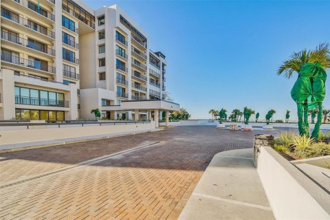 Condominio en venta en Belleair, Florida, 2 dormitorios, 201.97 m2 № 2229085 - foto 28