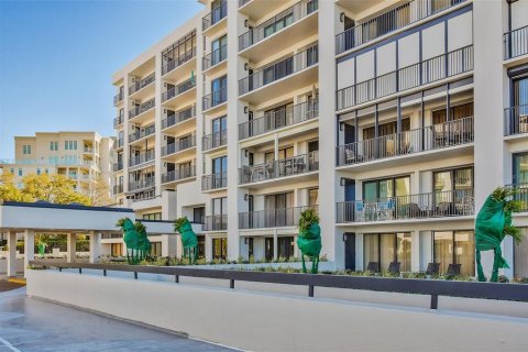 Condominio en venta en Belleair, Florida, 2 dormitorios, 201.97 m2 № 2229085 - foto 27