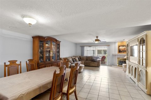 Adosado en venta en Tierra Verde, Florida, 2 dormitorios, 153.29 m2 № 1912206 - foto 11