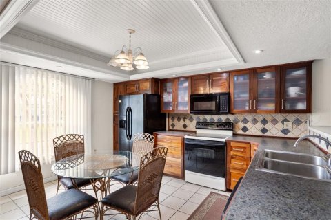 Adosado en venta en Tierra Verde, Florida, 2 dormitorios, 153.29 m2 № 1912206 - foto 5