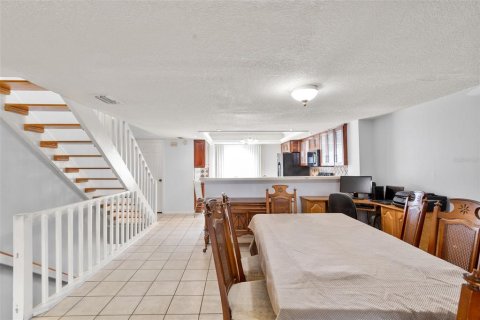 Adosado en venta en Tierra Verde, Florida, 2 dormitorios, 153.29 m2 № 1912206 - foto 17