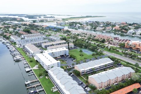 Adosado en venta en Tierra Verde, Florida, 2 dormitorios, 153.29 m2 № 1912206 - foto 3