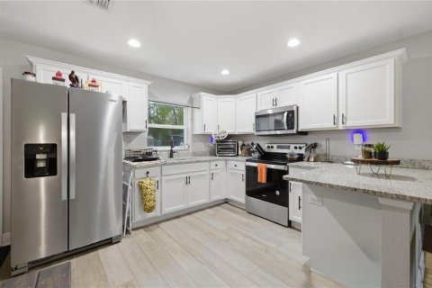 Купить виллу или дом в Уиллистон, Флорида 8 комнат, 108.14м2, № 2139386 - фото 12