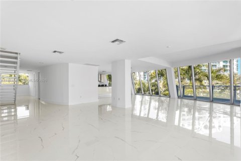 Condo in Aventura, Florida, 4 bedrooms  № 2027243 - photo 3