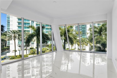 Condo in Aventura, Florida, 4 bedrooms  № 2027243 - photo 13