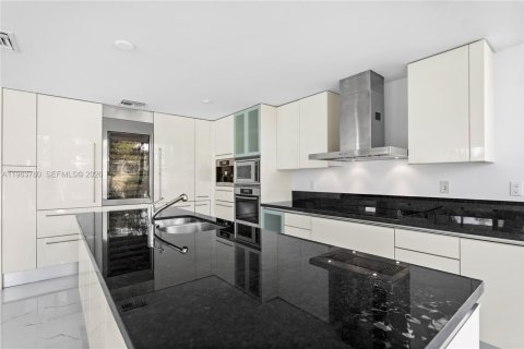 Condo in Aventura, Florida, 4 bedrooms  № 2027243 - photo 8