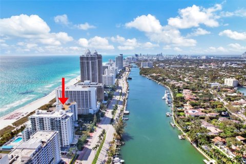 Copropriété à vendre à Miami Beach, Floride: 2 chambres, 163.23 m2 № 2047161 - photo 2