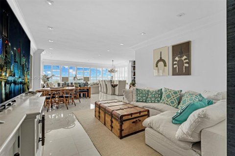 Copropriété à vendre à Miami Beach, Floride: 2 chambres, 163.23 m2 № 2047161 - photo 8