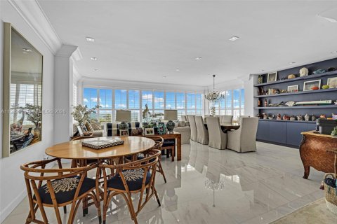 Copropriété à vendre à Miami Beach, Floride: 2 chambres, 163.23 m2 № 2047161 - photo 6