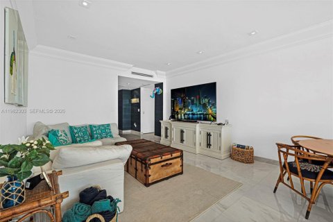 Copropriété à vendre à Miami Beach, Floride: 2 chambres, 163.23 m2 № 2047161 - photo 15