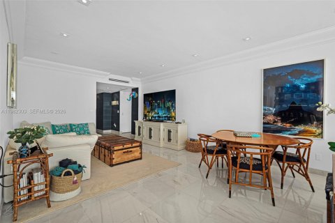 Copropriété à vendre à Miami Beach, Floride: 2 chambres, 163.23 m2 № 2047161 - photo 16