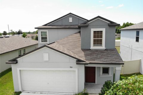 Casa en venta en New Port Richey, Florida, 5 dormitorios, 221.94 m2 № 1869858 - foto 1