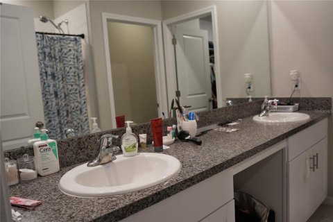 Casa en venta en New Port Richey, Florida, 5 dormitorios, 221.94 m2 № 1869858 - foto 9