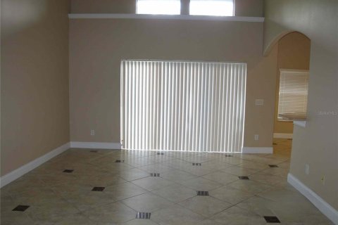 Casa en alquiler en Orlando, Florida, 4 dormitorios, 277.87 m2 № 1831159 - foto 5