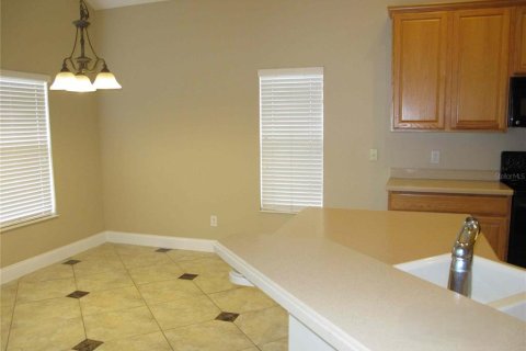Casa en alquiler en Orlando, Florida, 4 dormitorios, 277.87 m2 № 1831159 - foto 8