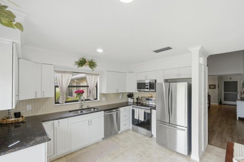 Condominio en venta en Palm City, Florida, 2 dormitorios, 132.01 m2 № 2078270 - foto 12