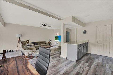 Condo in Longwood, Florida, 1 bedroom  № 1757921 - photo 16