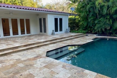 Снять в аренду виллу или дом в Корал-Гейблс, Флорида 3 спальни, 204.2м2, № 1963589 - фото 7
