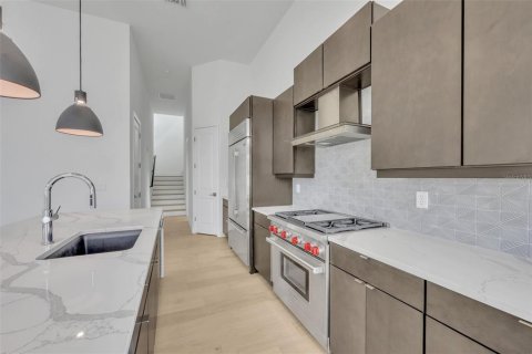Adosado en venta en Winter Park, Florida, 3 dormitorios, 220.36 m2 № 1902560 - foto 11