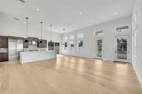 Adosado en venta en Winter Park, Florida, 3 dormitorios, 220.36 m2 № 1902560 - foto 6