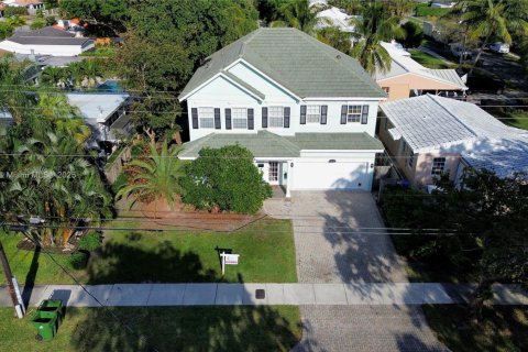 House in Fort Lauderdale, Florida 4 bedrooms, 239.69 sq.m. № 1864268 - photo 2