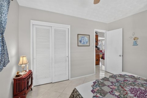 House in Oakland Park, Florida 2 bedrooms, 96.43 sq.m. № 2191078 - photo 28