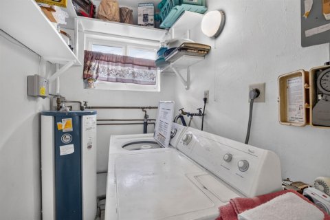 House in Oakland Park, Florida 2 bedrooms, 96.43 sq.m. № 2191078 - photo 30