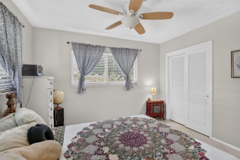 House in Oakland Park, Florida 2 bedrooms, 96.43 sq.m. № 2191078 - photo 26