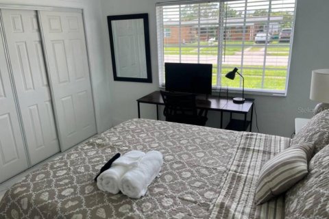 House in Port Charlotte, Florida 3 bedrooms, 129.6 sq.m. № 1718266 - photo 13