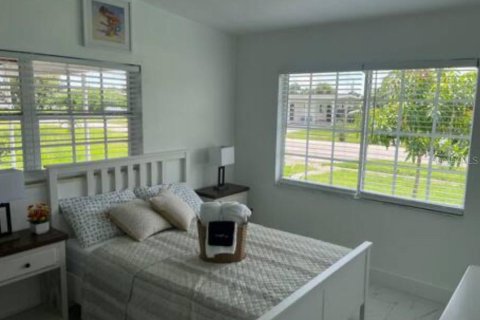House in Port Charlotte, Florida 3 bedrooms, 129.6 sq.m. № 1718266 - photo 25