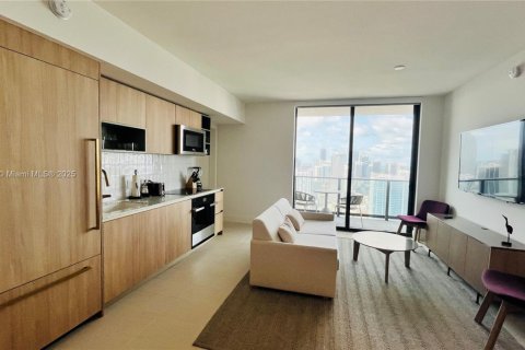 Condominio en venta en Miami, Florida, 2 dormitorios, 77.76 m2 № 1890953 - foto 3