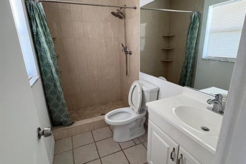Townhouse in West Palm Beach, Florida 2 bedrooms, 124.49 sq.m. № 2260067 - photo 10