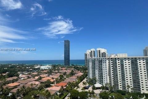 Condominio en venta en Sunny Isles Beach, Florida, 1 dormitorio, 93.37 m2 № 1979873 - foto 2