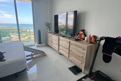 Condominio en venta en Sunny Isles Beach, Florida, 1 dormitorio, 93.37 m2 № 1979873 - foto 19