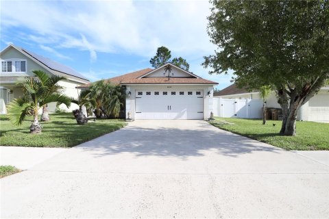 Villa ou maison à vendre à Clermont, Floride: 3 chambres, 113.53 m2 № 1907422 - photo 1