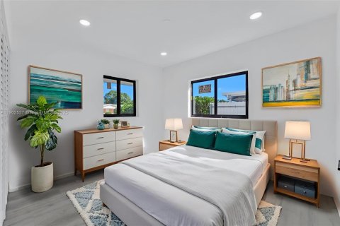 Casa en venta en Miami Gardens, Florida, 3 dormitorios, 98.29 m2 № 1957135 - foto 28