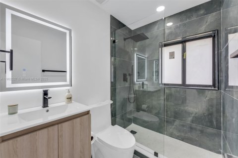 Casa en venta en Miami Gardens, Florida, 3 dormitorios, 98.29 m2 № 1957135 - foto 14