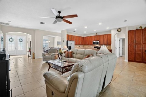 Casa en venta en Apopka, Florida, 4 dormitorios, 243.4 m2 № 1894375 - foto 10