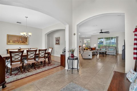 Casa en venta en Apopka, Florida, 4 dormitorios, 243.4 m2 № 1894375 - foto 5