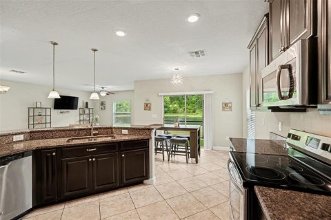 Villa ou maison à vendre à Wesley Chapel, Floride: 3 chambres, 168.15 m2 № 2142418 - photo 8