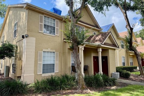 Condo in Altamonte Springs, Florida, 2 bedrooms  № 2224833 - photo 2
