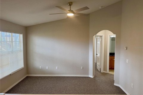 Condo in Altamonte Springs, Florida, 2 bedrooms  № 2224833 - photo 4