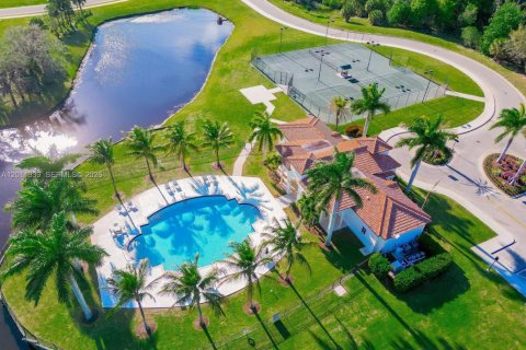 Casa en venta en Port St. Lucie, Florida, 3 dormitorios, 148.64 m2 № 2075720 - foto 5
