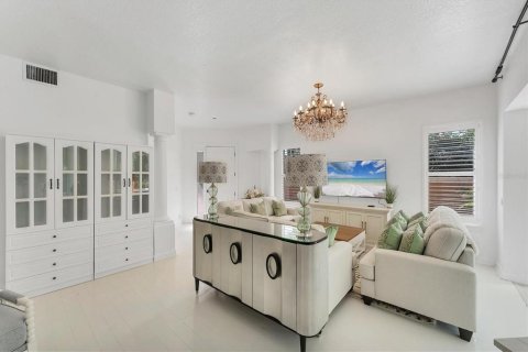 Copropriété à vendre à Bradenton, Floride: 3 chambres, 204.38 m2 № 1625120 - photo 8
